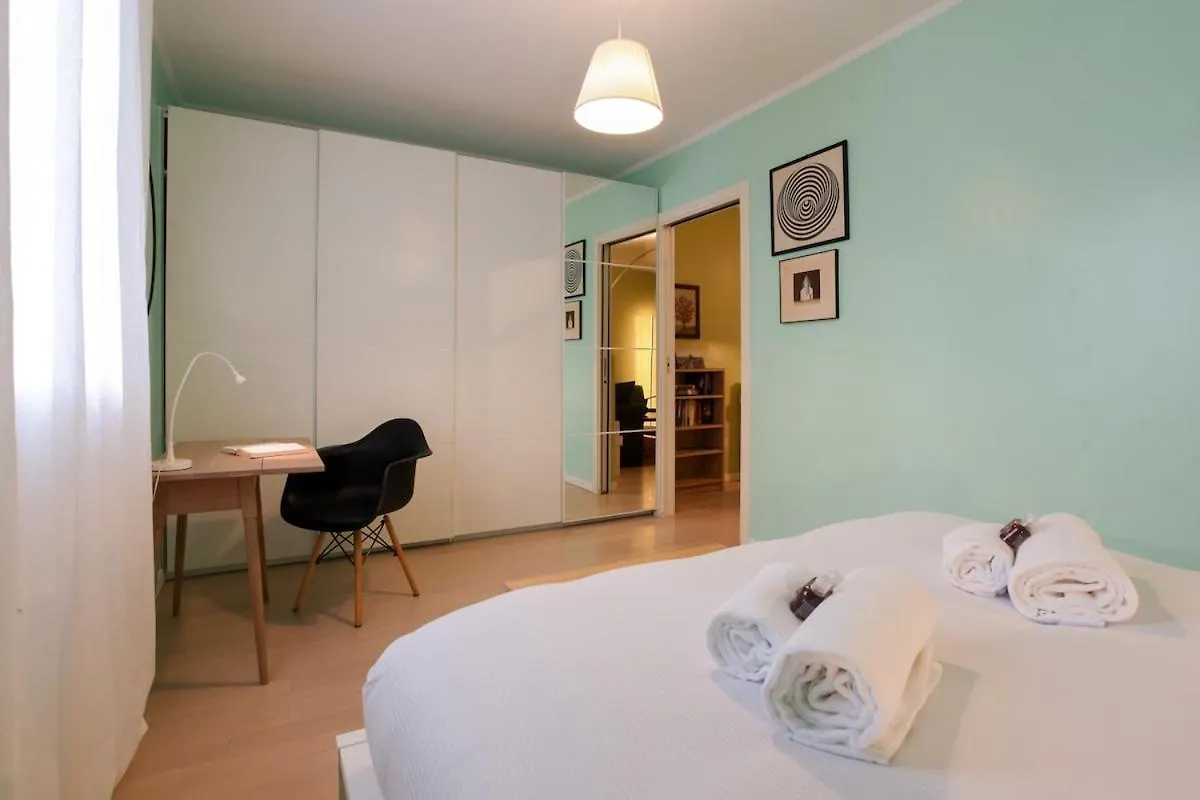 Hacca Collection - Charming 1-Br In Cool Porta Venezia Apartment Milan 0*,  Italy